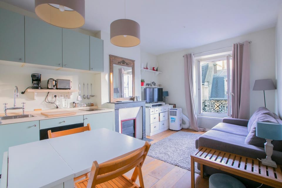 Ternes 1 Bedroom Apartment in Paris