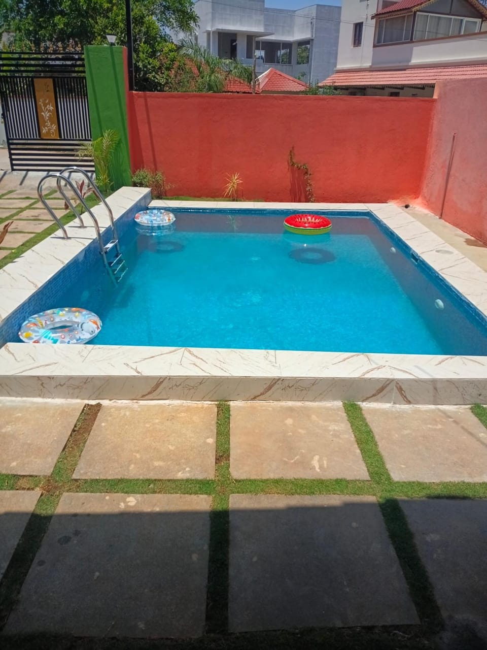 Pool view, Swimming pool