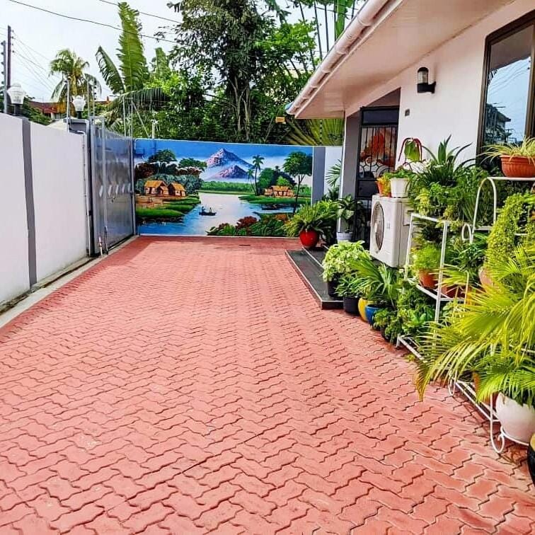 Elegant City Escape Near Shopping and Transport at Arikays Homes Apartment in City of Dar es Salaam