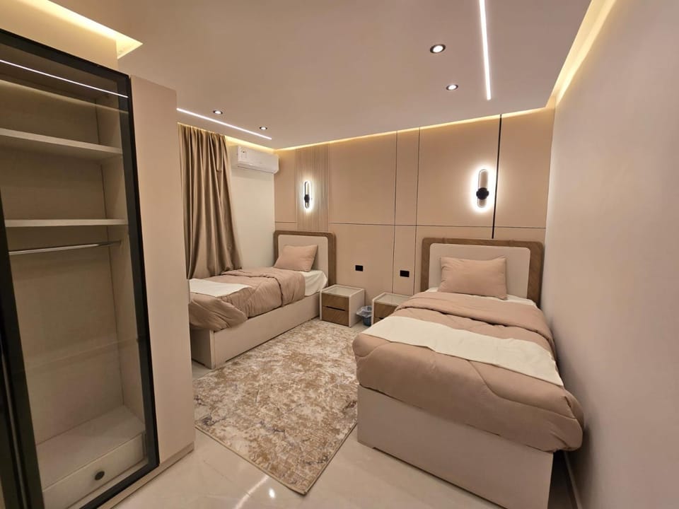 شقه انيقه بتصميم مميز في 6 اكتوبر للايجار Apartment in Egypt