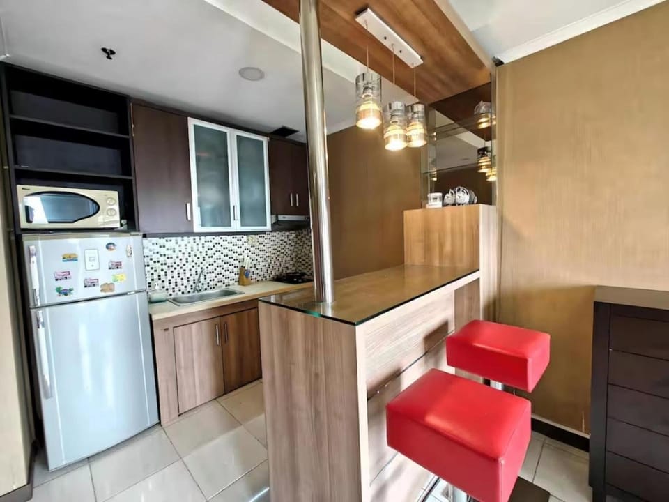 Strategic 3BR Sudirman Park Apt Wi-Fi, Pool,Gym Apartment in South Jakarta City