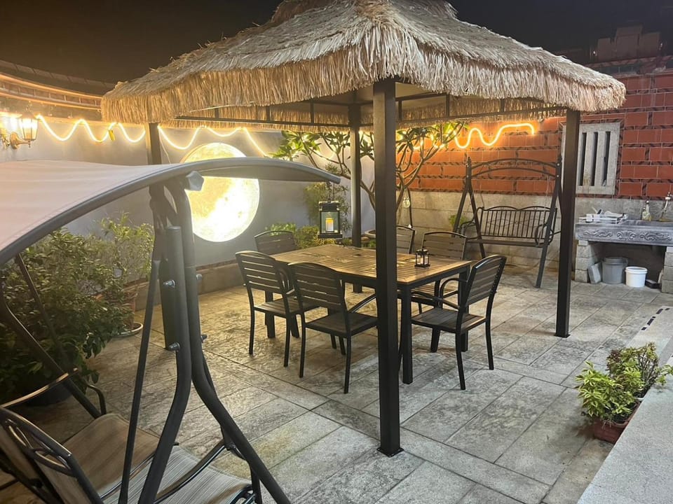 Patio, Night