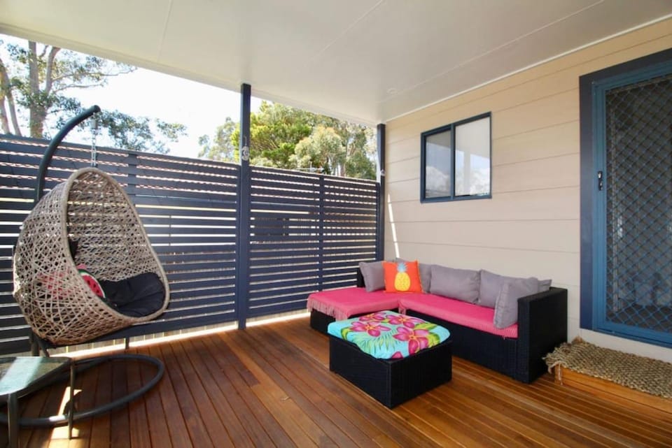 The Weekender Jervis Bay by Book Jervis Bay - 8 MIN Drive TO Hyams Beach House in Vincentia