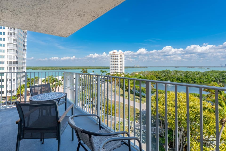 Key Beach Club #606 by Sun Palace Vacations Apartment in Bonita Springs