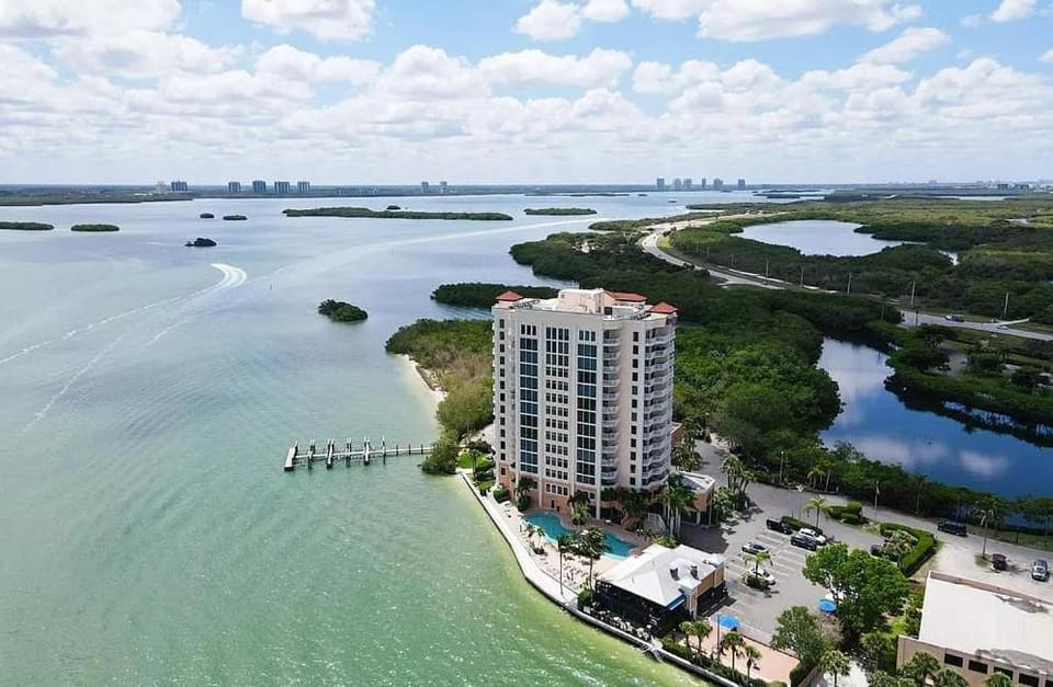 Key Beach Club #606 by Sun Palace Vacations Apartment in Bonita Springs