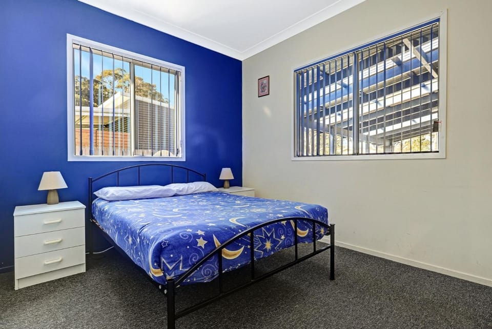 In The Heart Of Husky by Book Jervis Bay. Linen is not included House in Huskisson