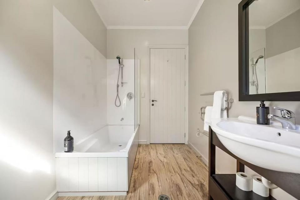 Cardrona Cottage 3 Bedroom Retreat with Pool Apartment in Cardrona