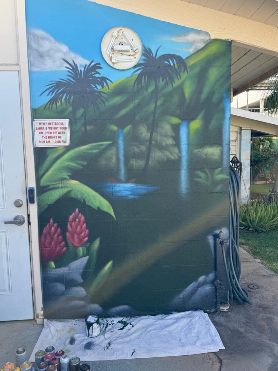 Makaha Surfside Apartment in Makaha
