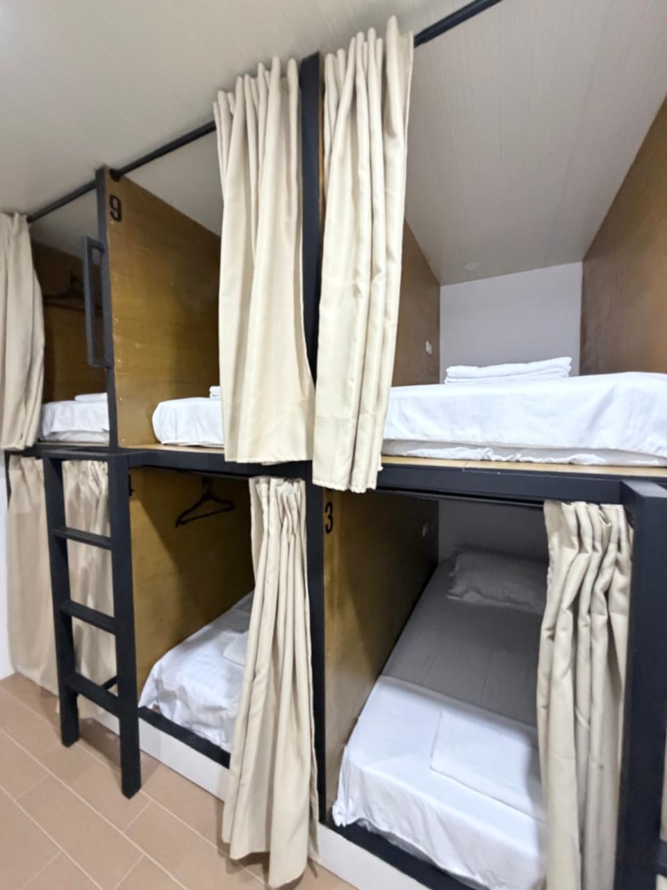 Bed, Bedroom, bunk bed