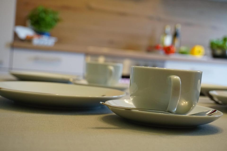 Coffee/tea facilities, Dining area