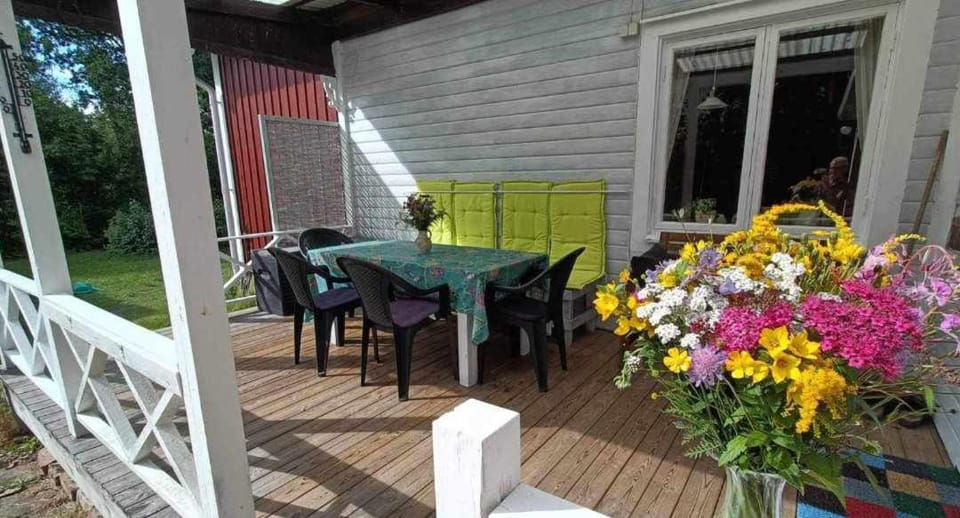 Smålandsidyll nära skog och Ronnebyån House in Sweden