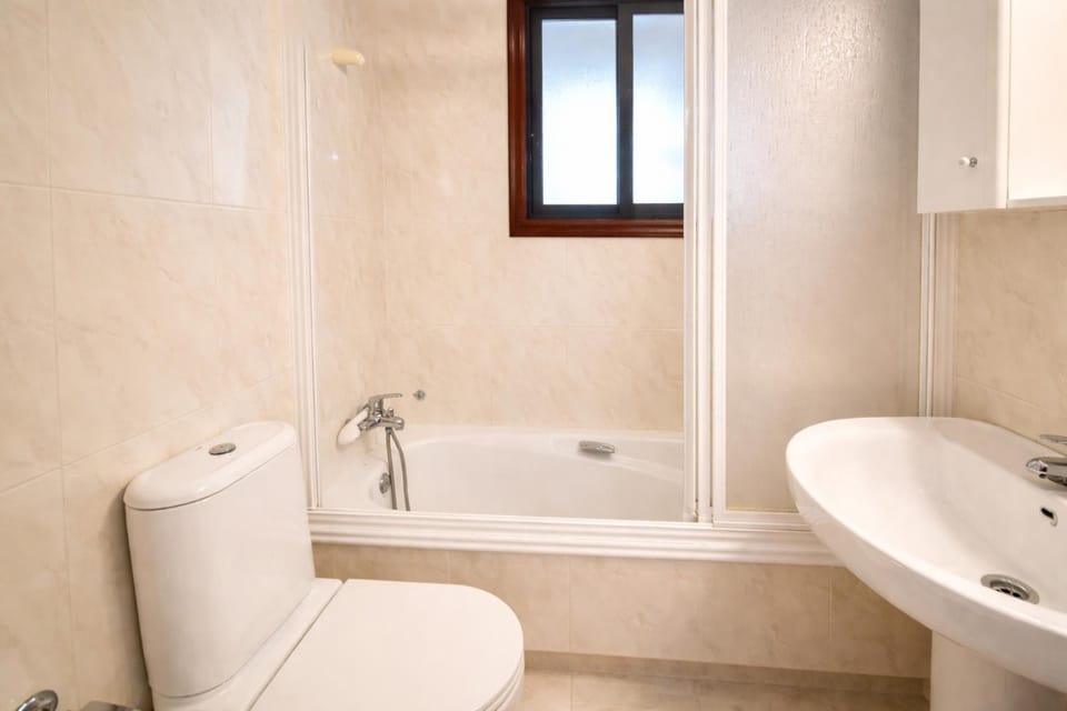 Bathroom, Bath, bidet