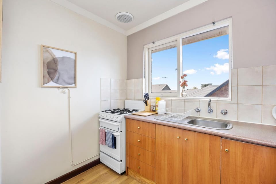 oven, kitchen