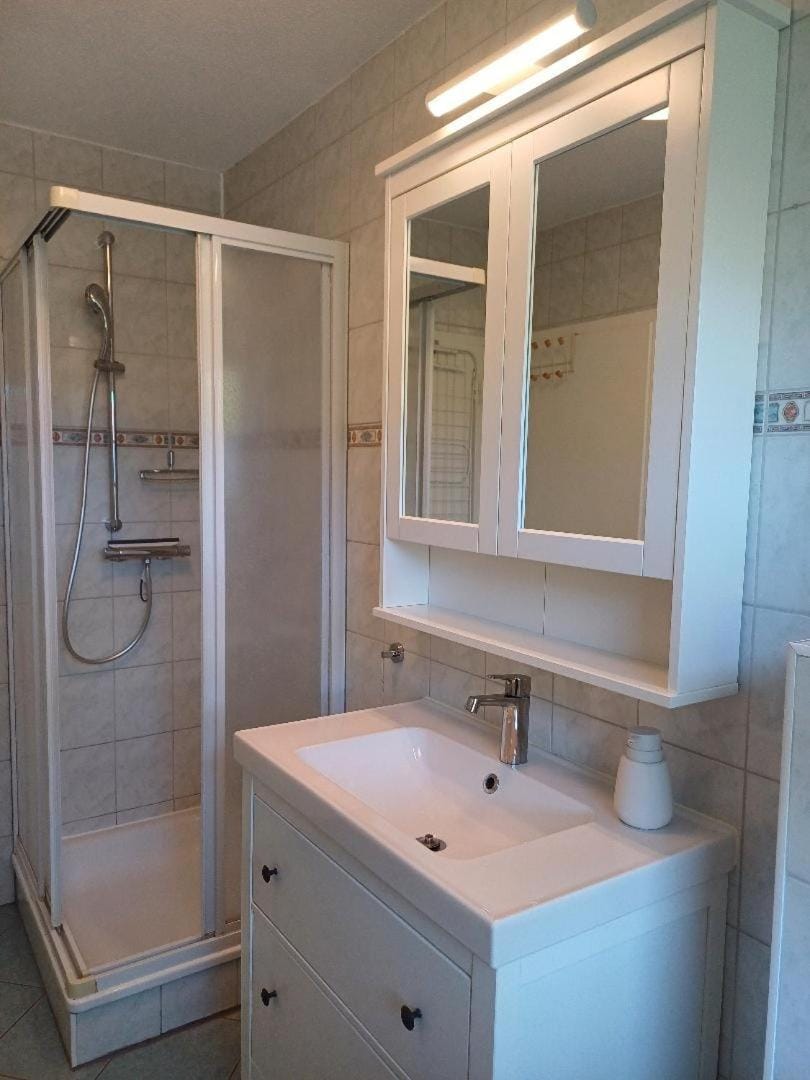 Shower, Bathroom