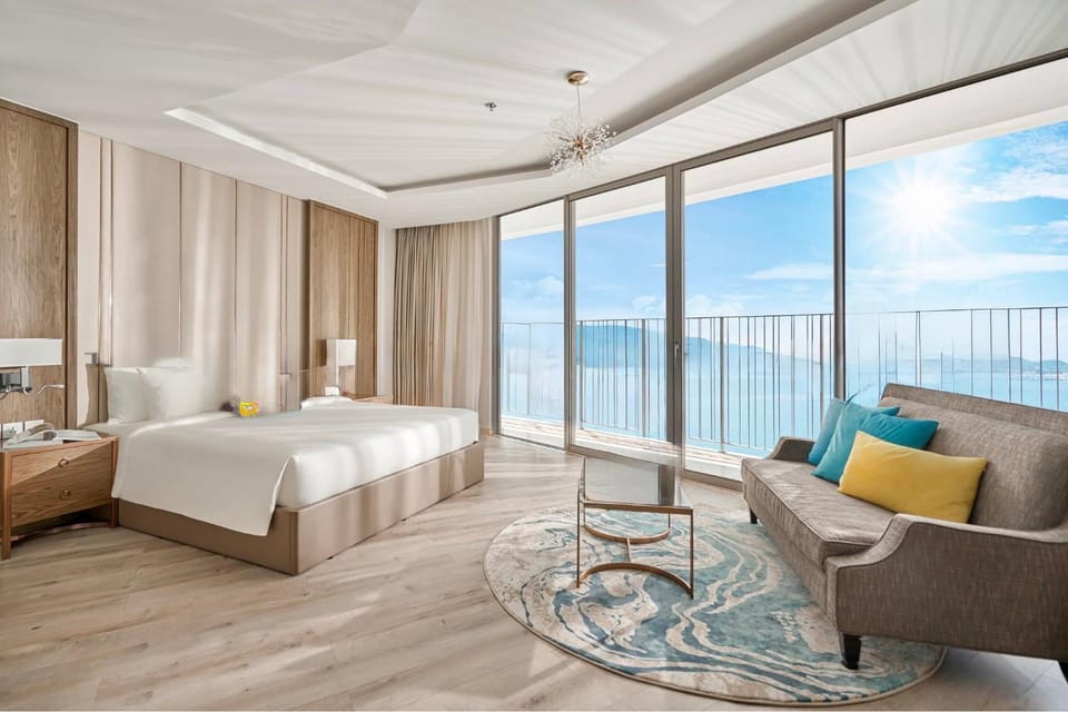 Bed, View (from property/room), Balcony/Terrace, Sea view