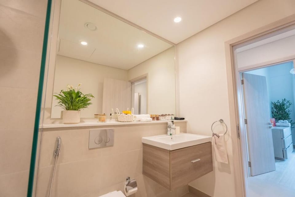Premium 2BR Stay Yas Golf Collection Yas Island Apartment in Abu Dhabi