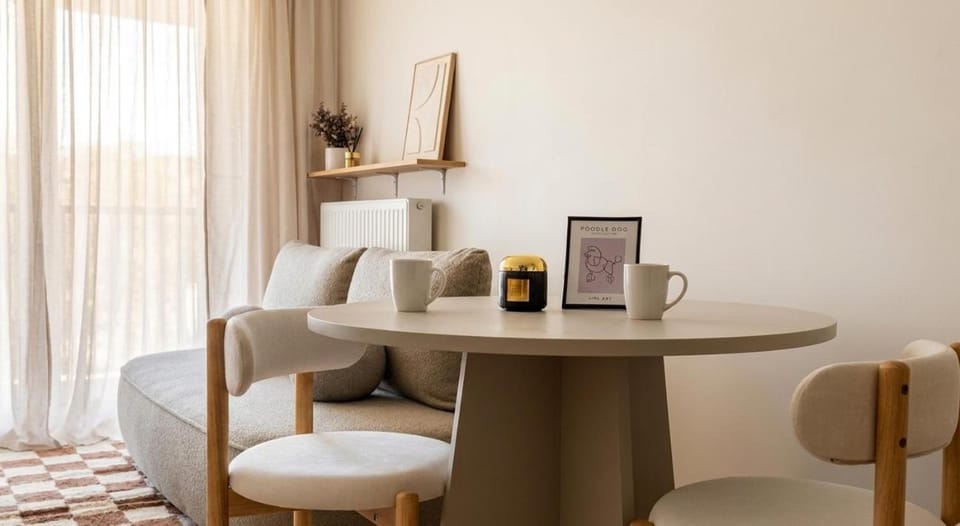 Living room, Seating area, Dining area