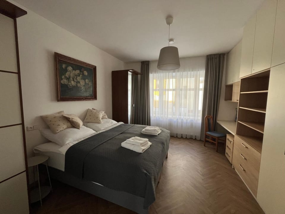 Bed, Bedroom, wardrobe