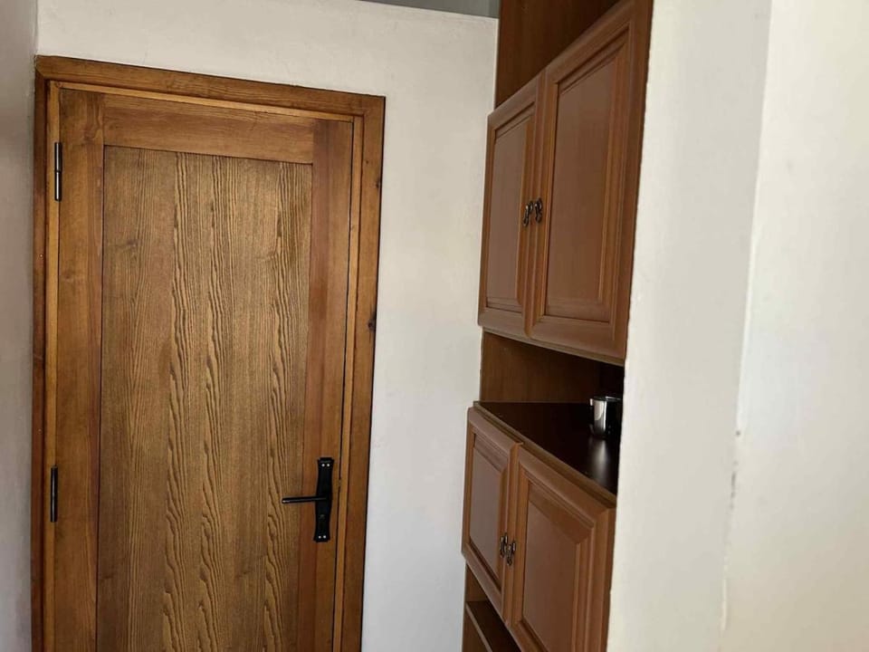 Beautiful Villa with Garden Luxury Neighborhood, secure Villa in Tunisia