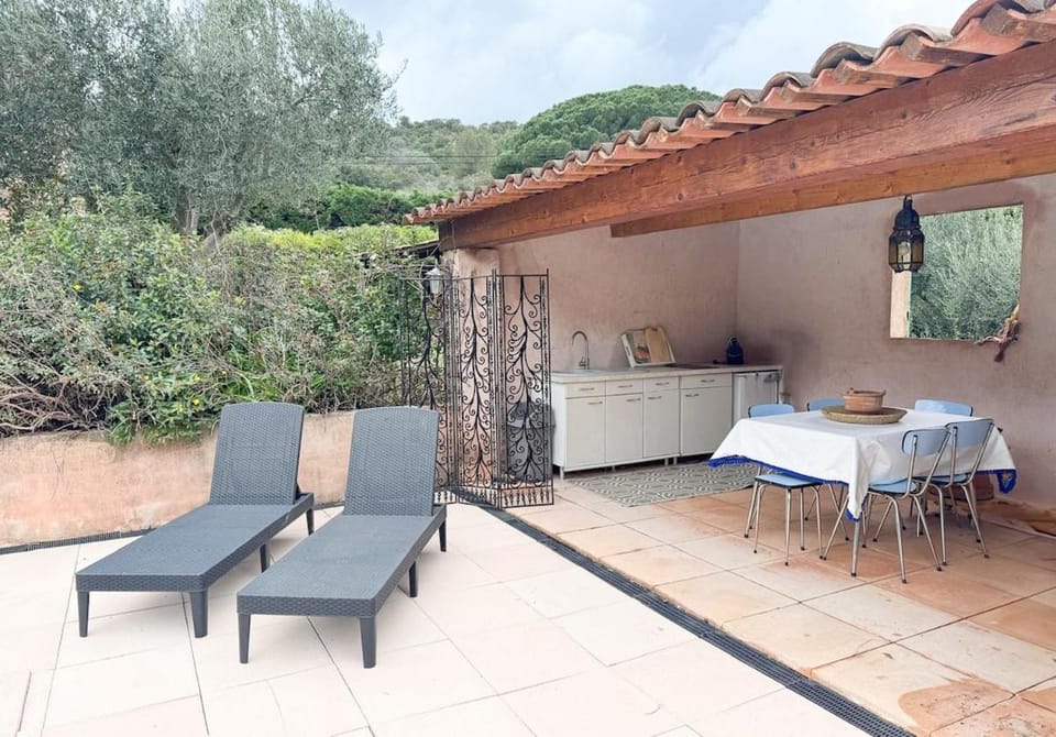 Garden, Dining area