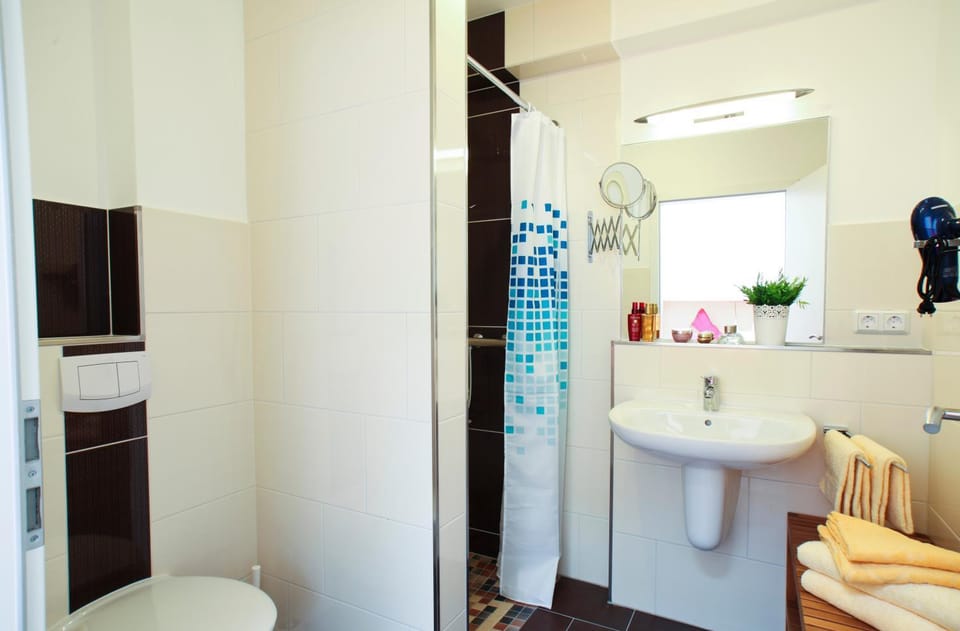 Bathroom, Living room