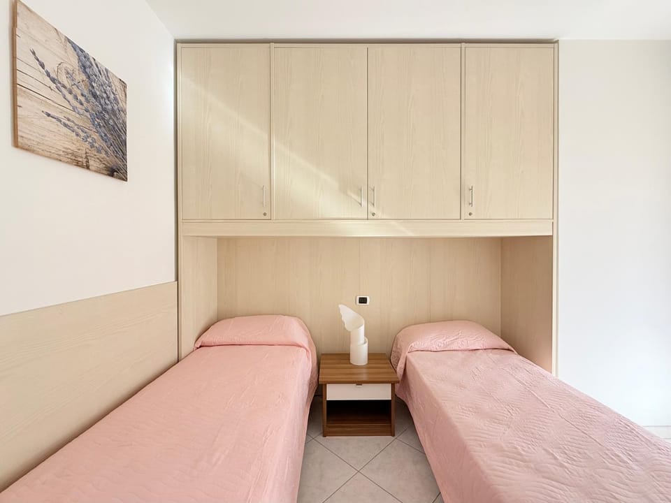 SE219 - Senigallia, trilocale con splendida terrazza fronte mare Apartment in Senigallia