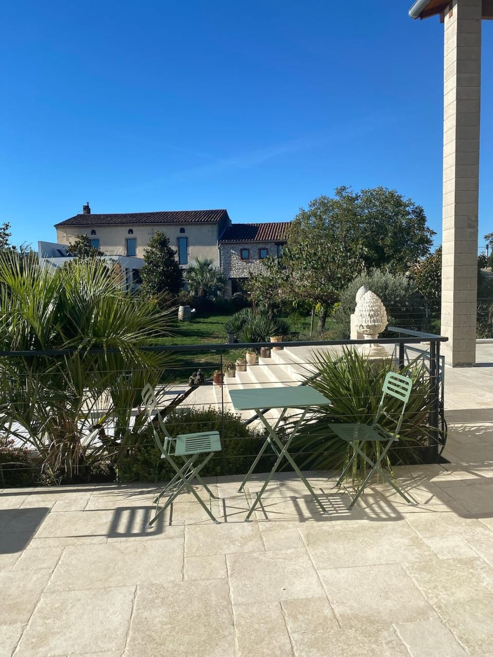 Villa Henri Marie l Chambre Pastel, Maritime, Soleil Levant Apartment in Occitanie