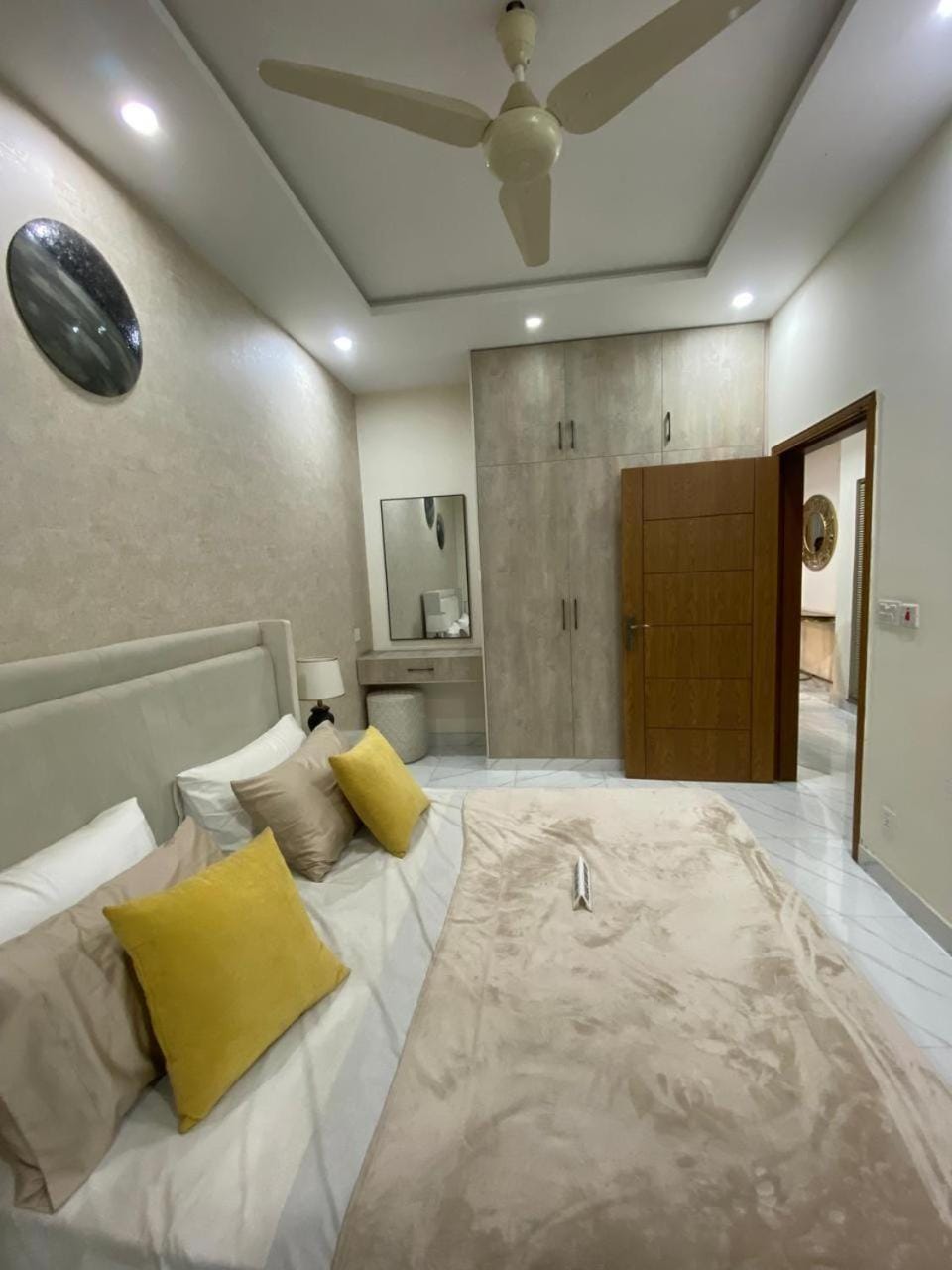 Premium category Suites Apartment in Lahore
