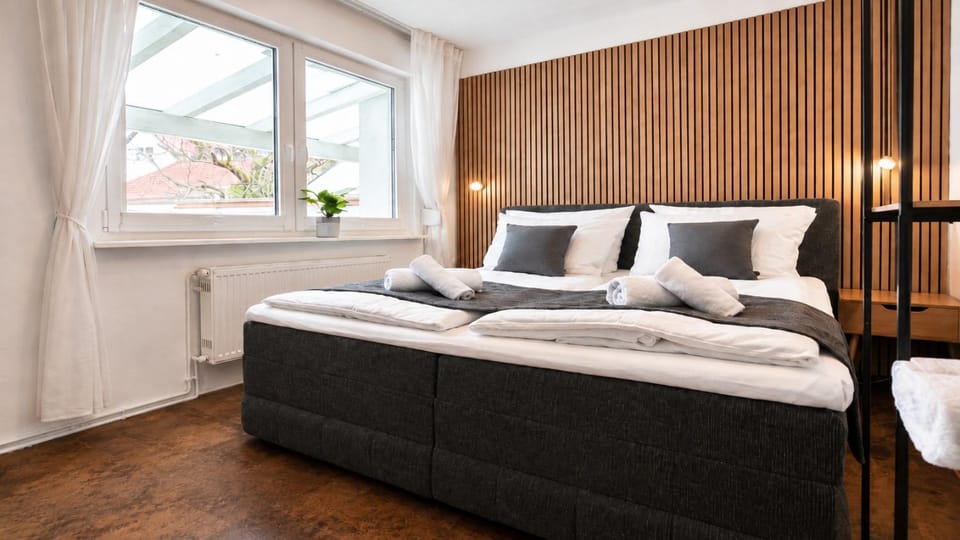 Bed, View (from property/room), Bedroom, wardrobe