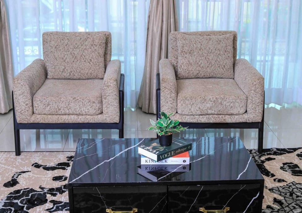 Luxury Lake View 2BR - Serene Abodes A02 Apartment in Kampala