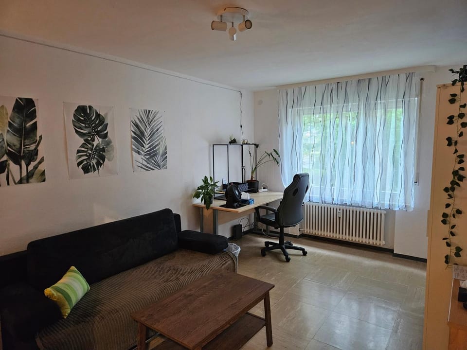 Living room, Bedroom