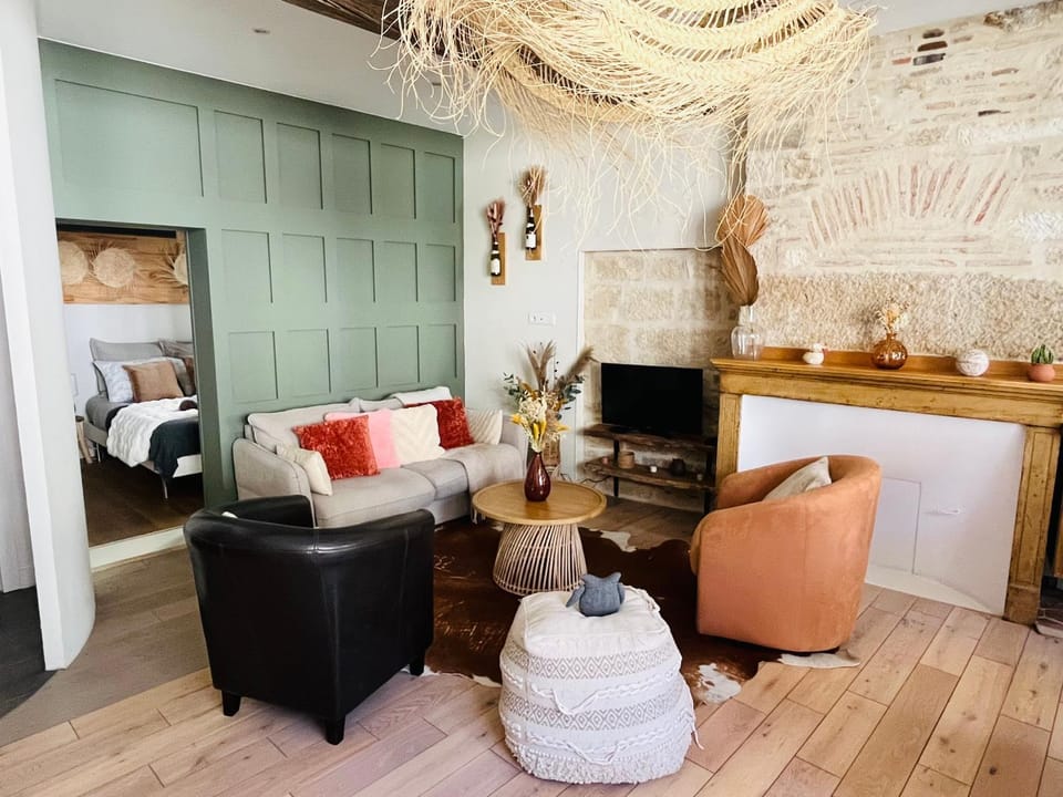 Living room, Seating area, Bedroom