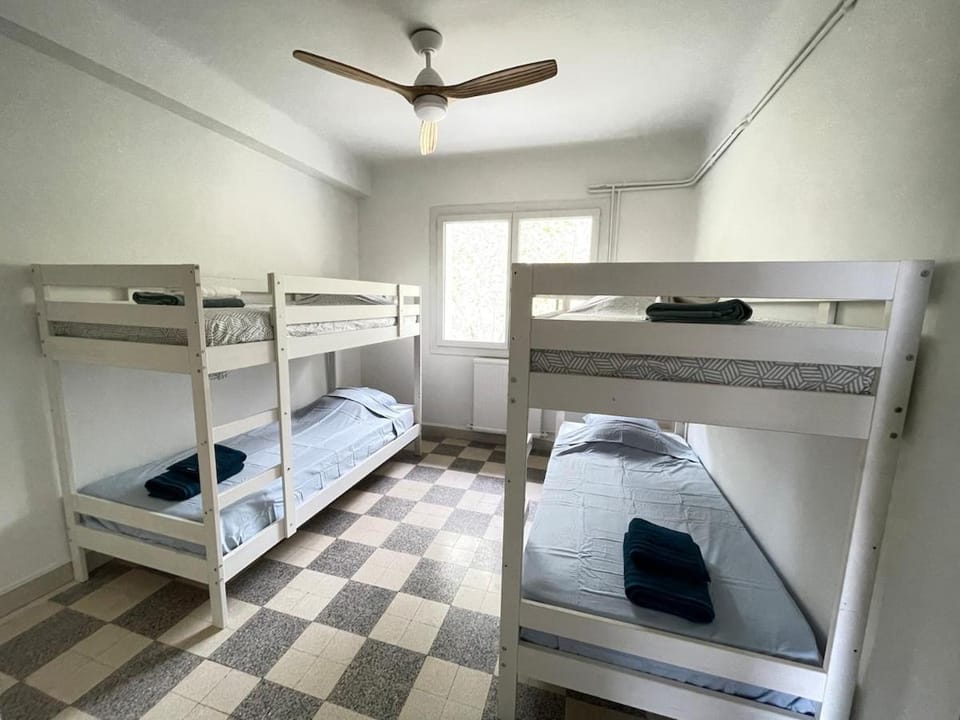Bed, Photo of the whole room, Bedroom, bunk bed