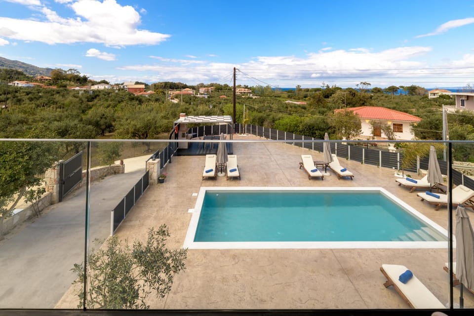 Neighbourhood, Pool view, Swimming pool, sunbed