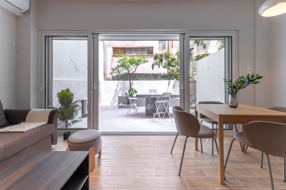 Living room, Seating area, Dining area