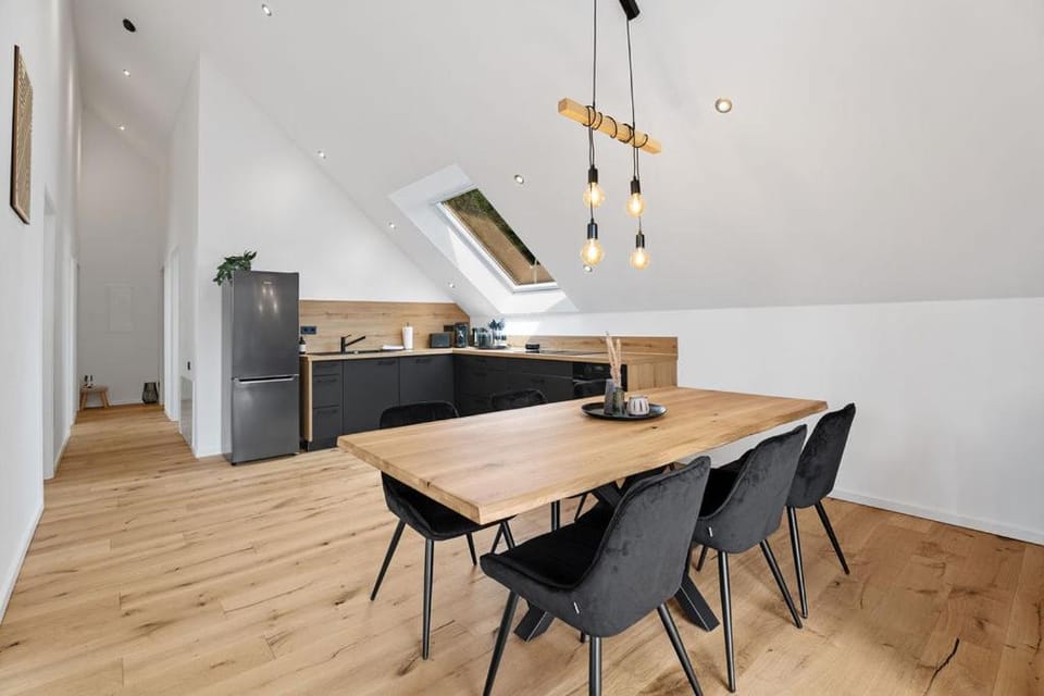 Kitchen or kitchenette, Dining area, kitchen