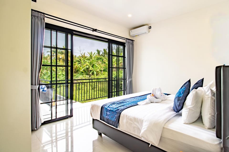 Patio, Garden, Bedroom, air conditioner