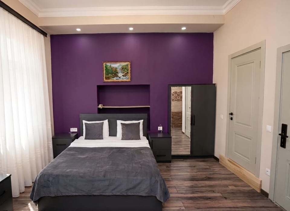 Bed, Photo of the whole room, wardrobe
