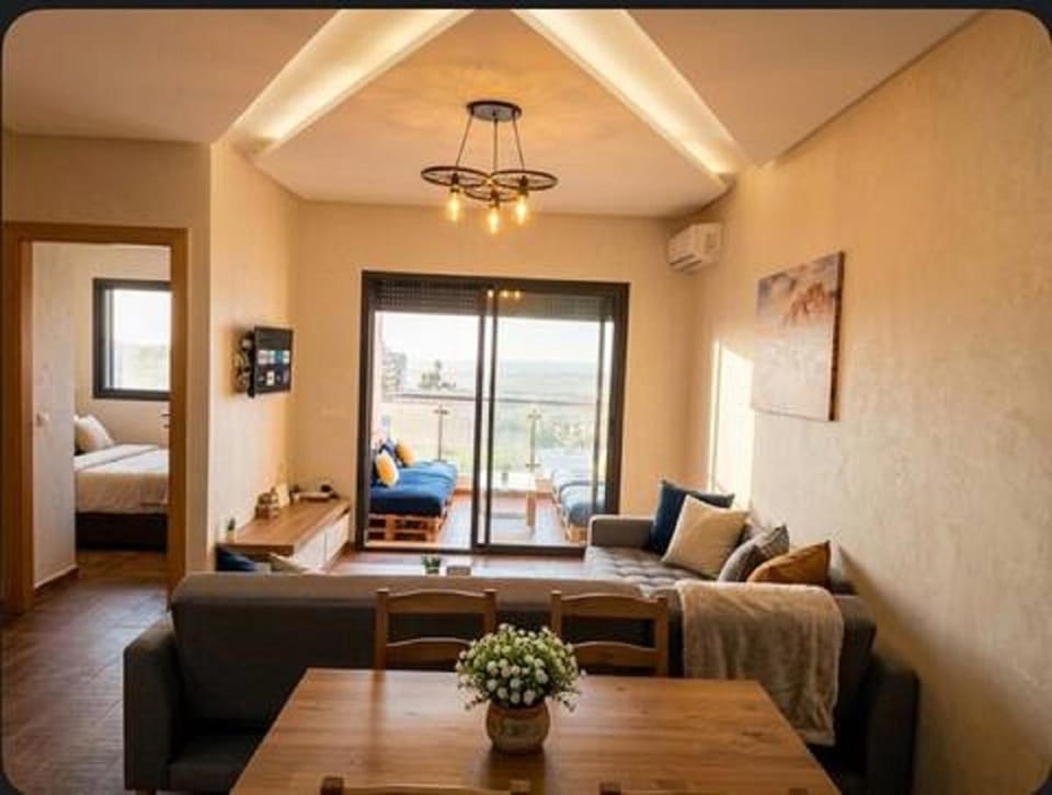 Communal lounge/ TV room, TV and multimedia, View (from property/room), Living room, Seating area, Meals