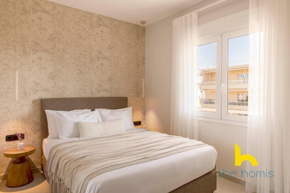 Grand APT with Whirpool & Fireplace Near Beach Apartment in South Athens