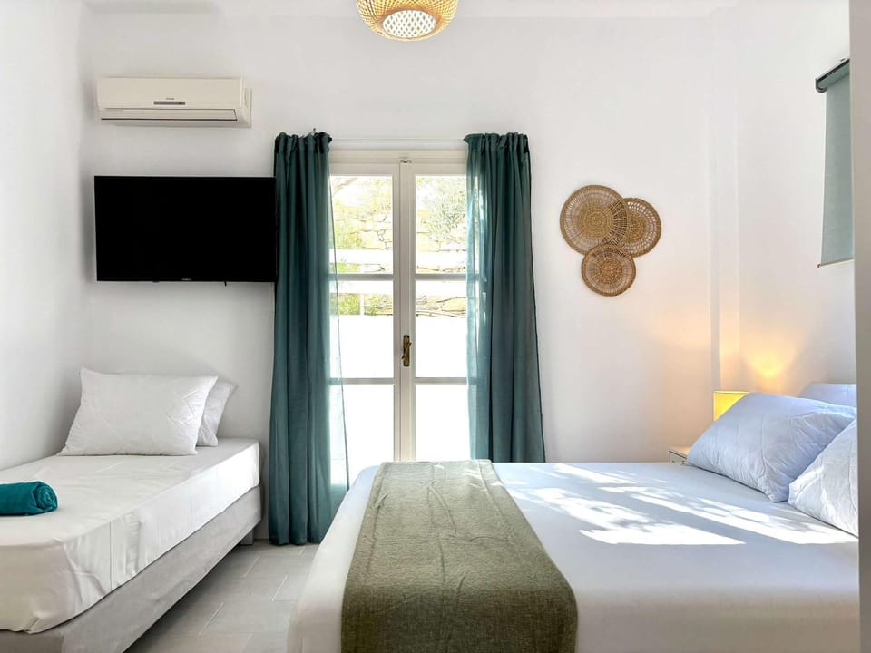 Origins I Boutique Studio 200m from Sea & Parking Apartment in Paros, Greece