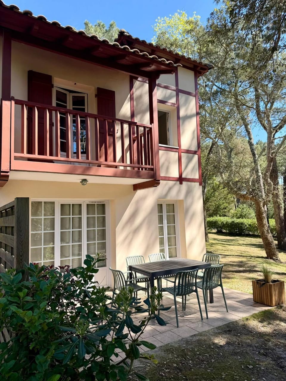 Property building, Patio, Garden, Balcony/Terrace, Other, Dining area, Garden view