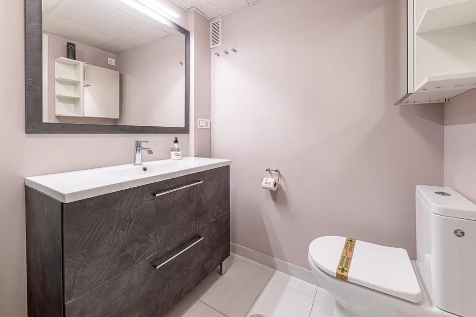 797 HOLIDAY RENTALS-Acogedor piso para 5 en Torrequebrada Apartment in Benalmadena