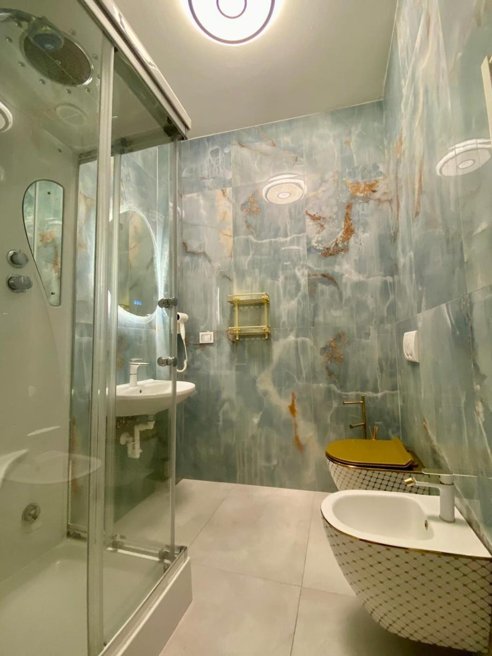 Shower, Bathroom