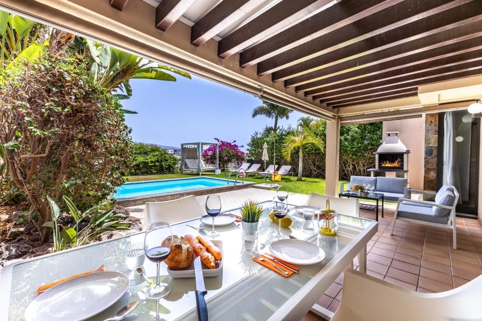 Garden, Dining area