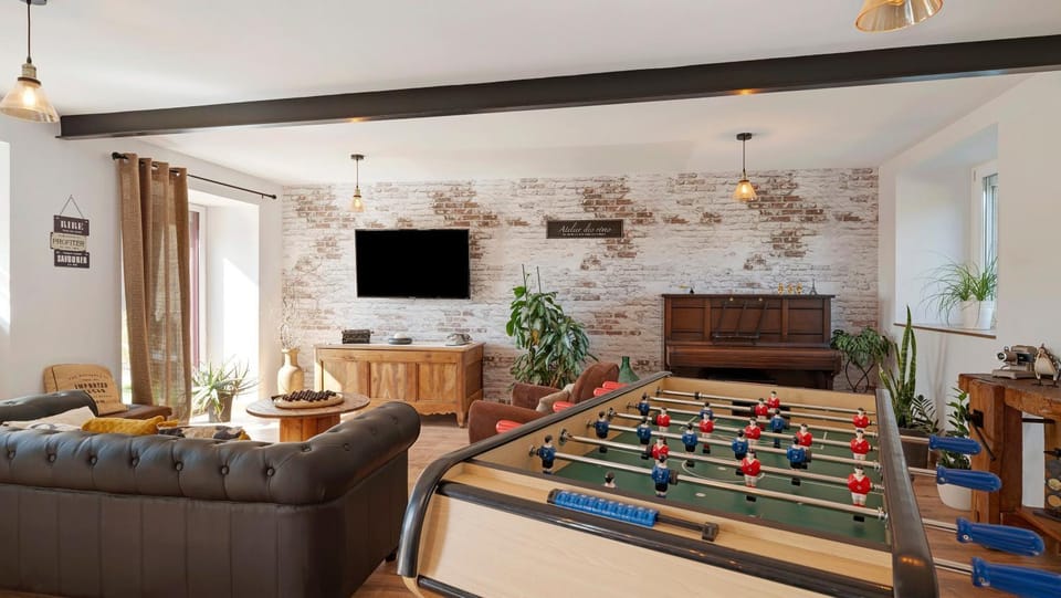 Property building, Living room
