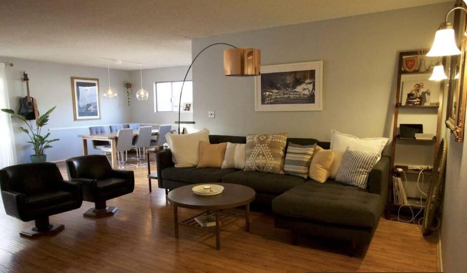 Spacious 3-Bedroom Condo with Panoramic City Views Apartment in West Hollywood