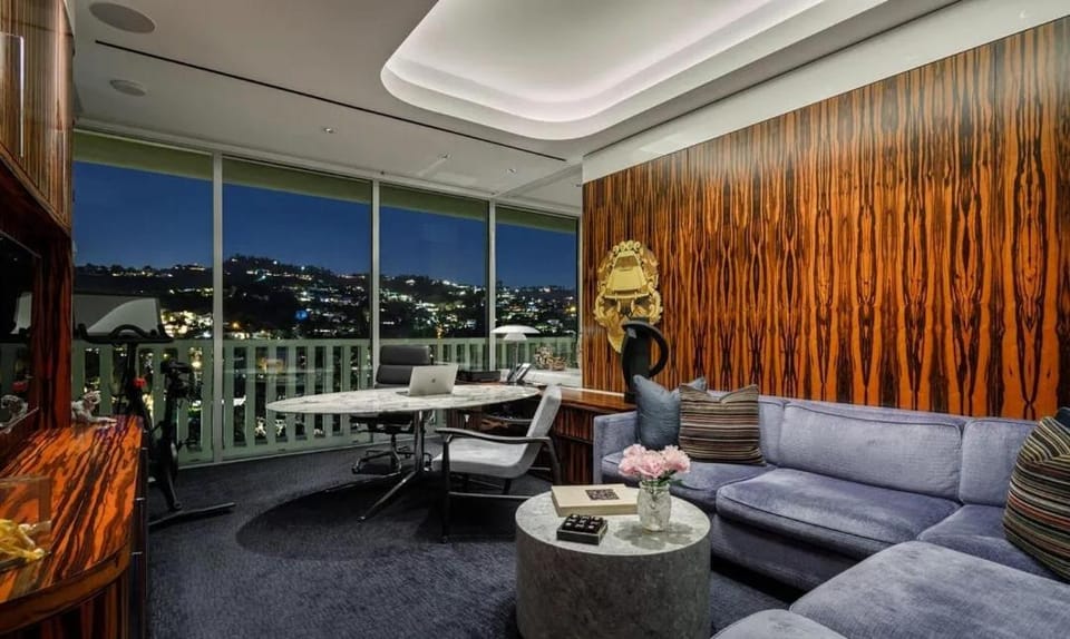 Spacious 3-Bedroom Condo with Panoramic City Views Apartment in West Hollywood