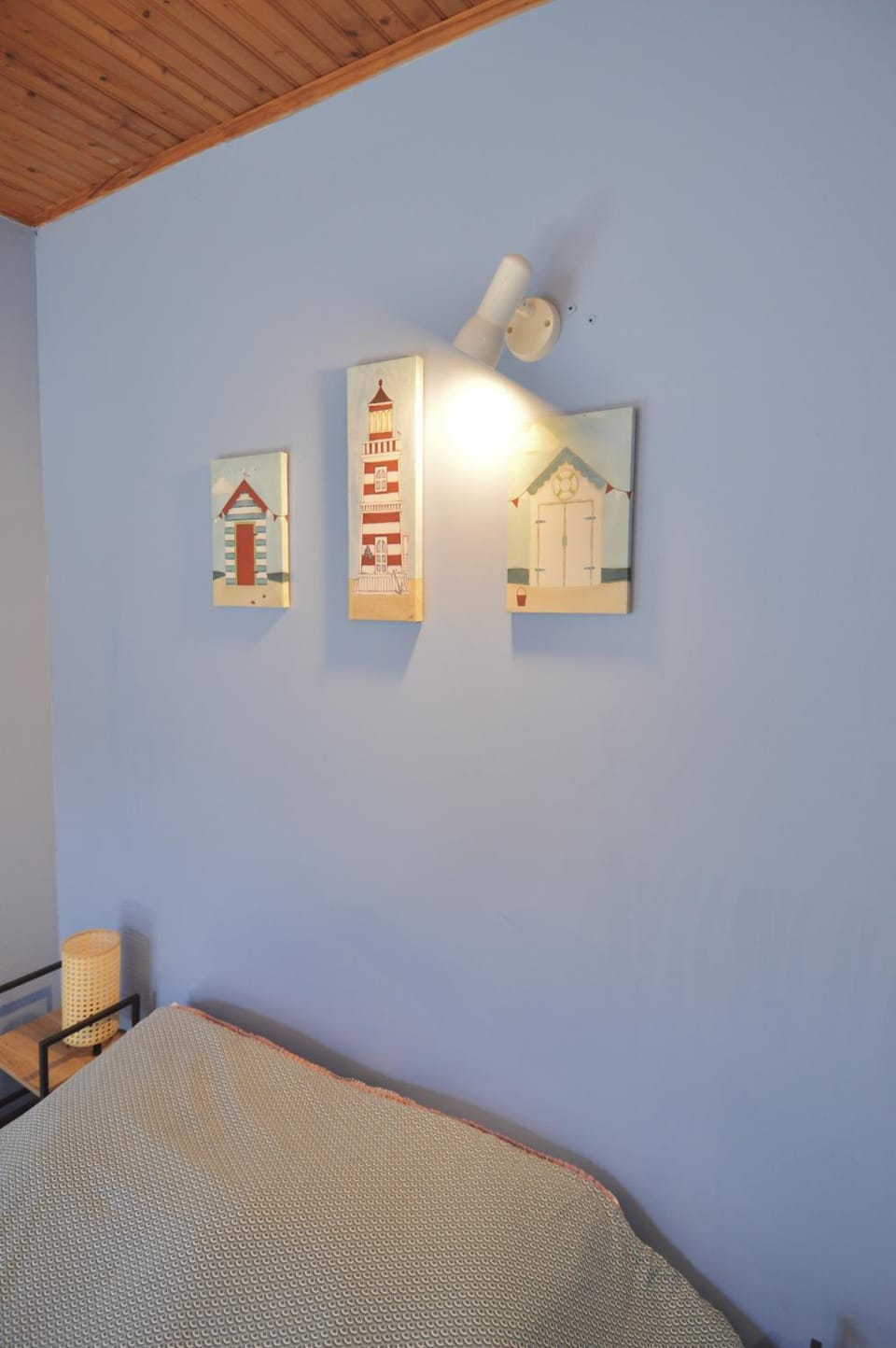Bed, Photo of the whole room