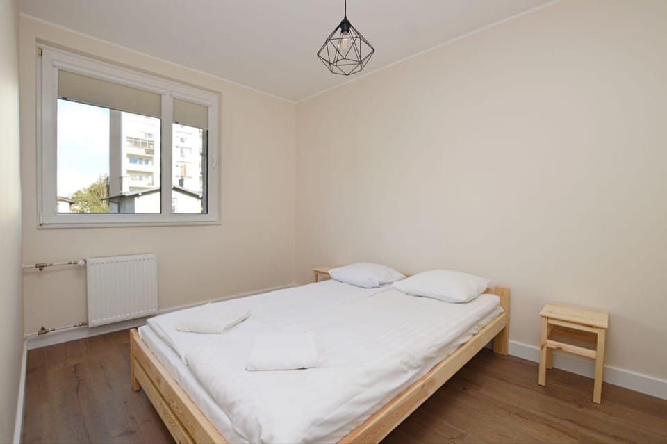 Bed, Photo of the whole room, Bedroom, internet, towels
